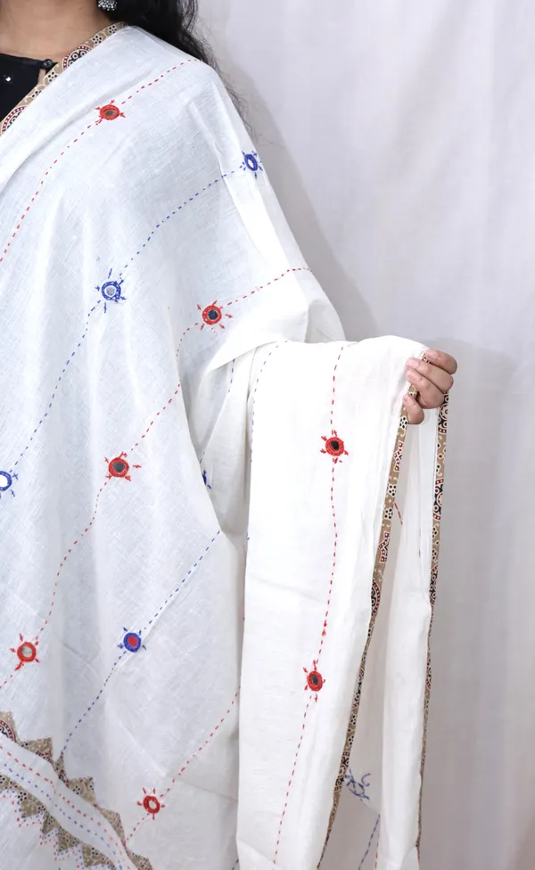 White_Cotton_Premium_&_Elegant_Dupatta_For_Women