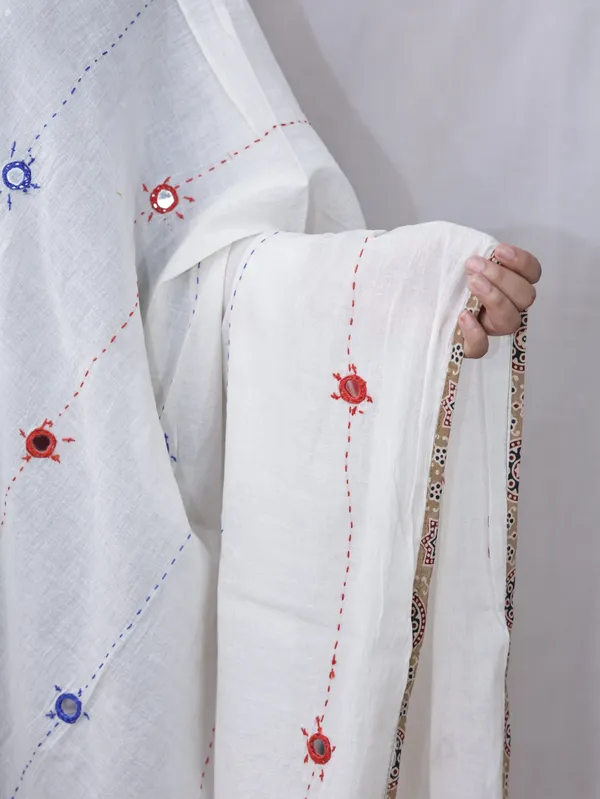 White_Cotton_Premium_&_Elegant_Dupatta_For_Women