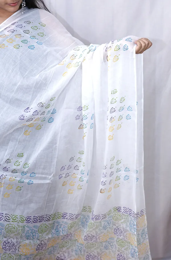 White_Cotton_Premium_&_Elegant_Dupatta_For_Women