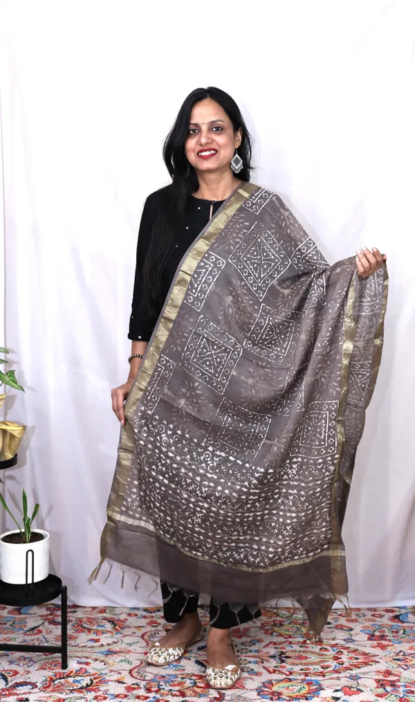 Chanderi_Fancy_Bagru_Print_Premium_&_Elegant_Dupatta_For_Women