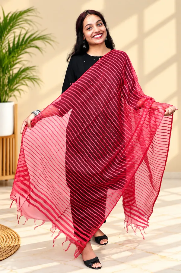 Red_Staple_Baswara_Premium_&_Elegant_Dupatta_For_Women