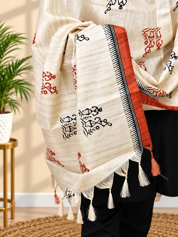 Chanderi_Ajrakh_Print_Premium_&_Elegant_Dupatta_For_Women
