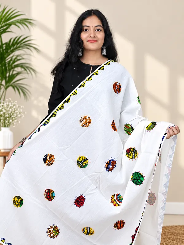White_Cotton_Premium_&_Elegant_Dupatta_For_Women