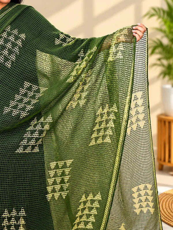 Green_Hand_Print_Dupatta_For_Women