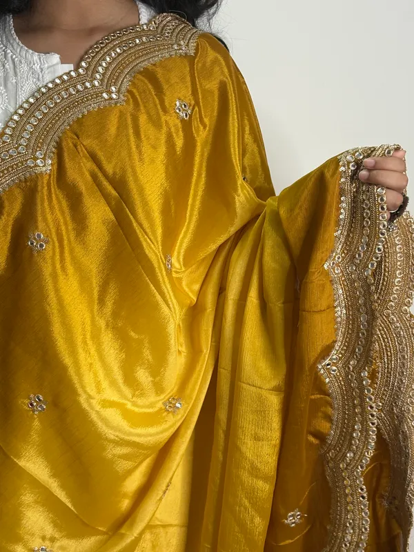 Chinon_Two_Die_Dupatta