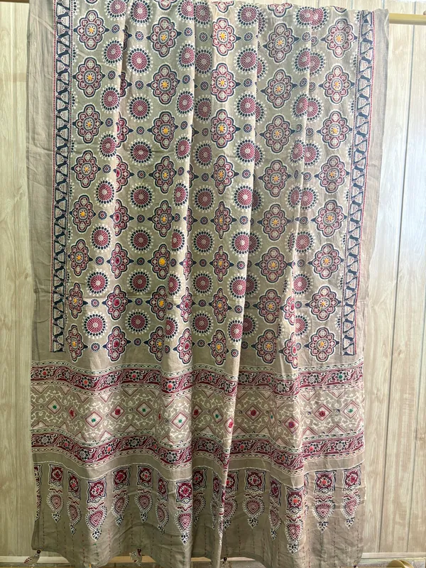 Cotton_Ajarak_Mirror_Work_Dupatta