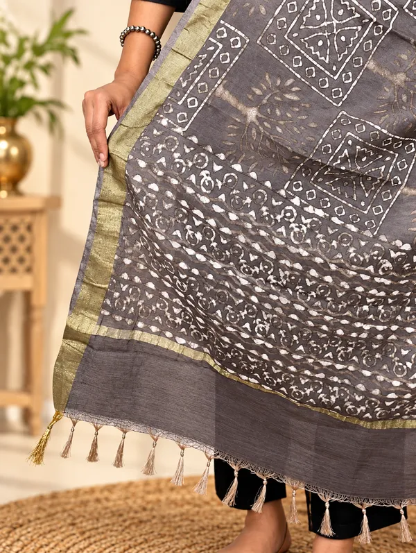 Chanderi_Fancy_Bagru_Print_Premium_&_Elegant_Dupatta_For_Women