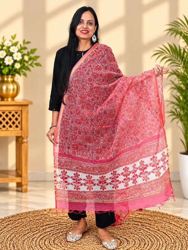 Red_Hand_Block_Print_Elegant_Dupatta_For_Women