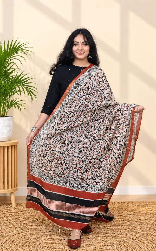 Hand_Block_Print_Cotton_Dupatta_For_Women