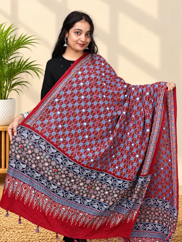Cotton_Ajrak_Mirror_Work_Dupatta