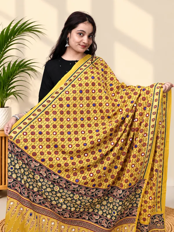 Cotton_Ajrak_Mirror_Work_Dupatta