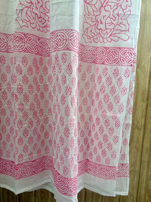 White_Base_Pink_Printed_Dupatta