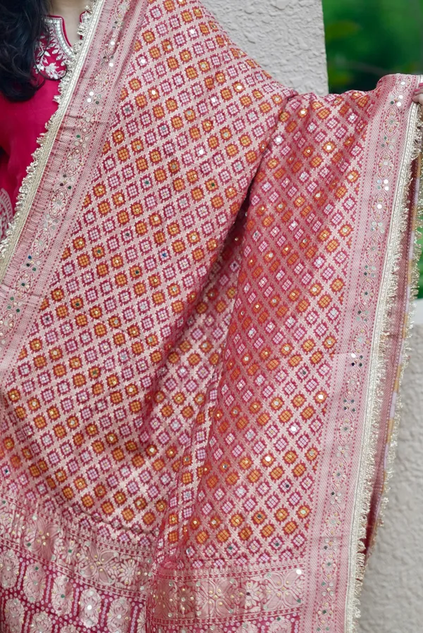 Georgette_Banarasi_Mirror_Dupatta