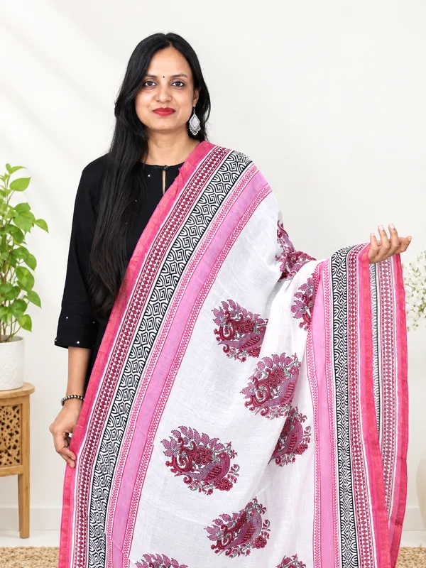 Multicolour_Hand_Block_Print_Cotton_Dupatta_For_Women