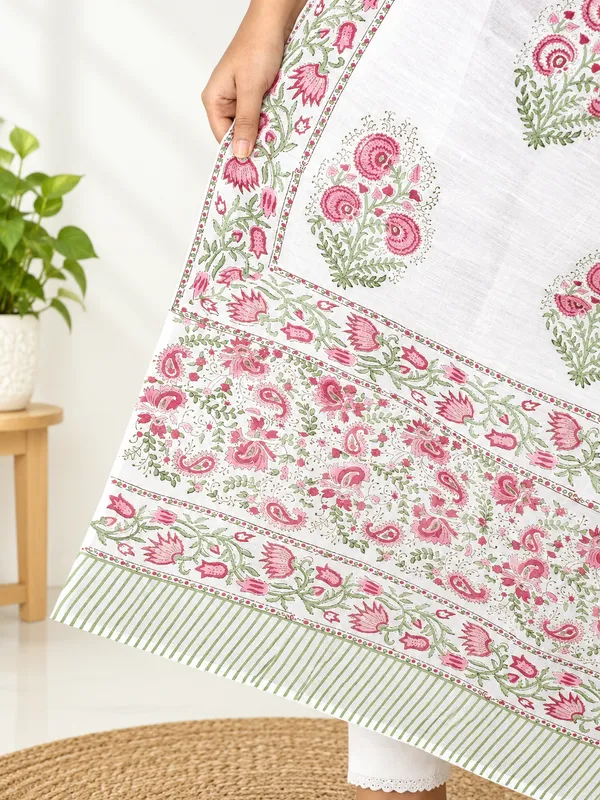 Hand_Print_Cotton_Premium_&_Elegant_Dupatta_For_Women