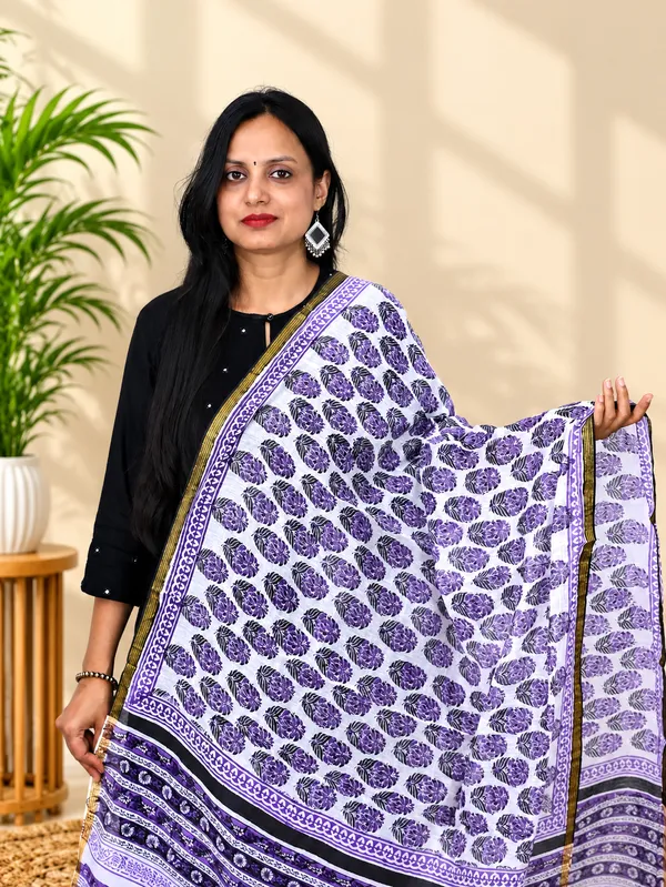Hand_Block_Print_Cotton_Premium_&_Elegant_Dupatta_For_Women