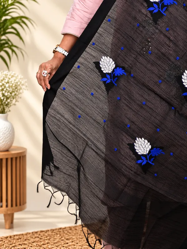 Cotton_Chanderi_Buta_Dupatta