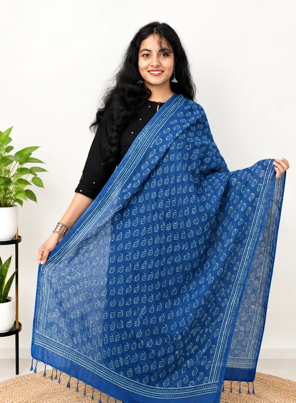 Blue_Hand_Block_Print_Cotton_Premium_&_Elegant_Dupatta_For_Women
