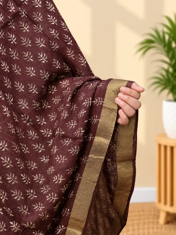 Brown_Chanderi_Silk_Premium_&_Elegant_Dupatta_For_Women