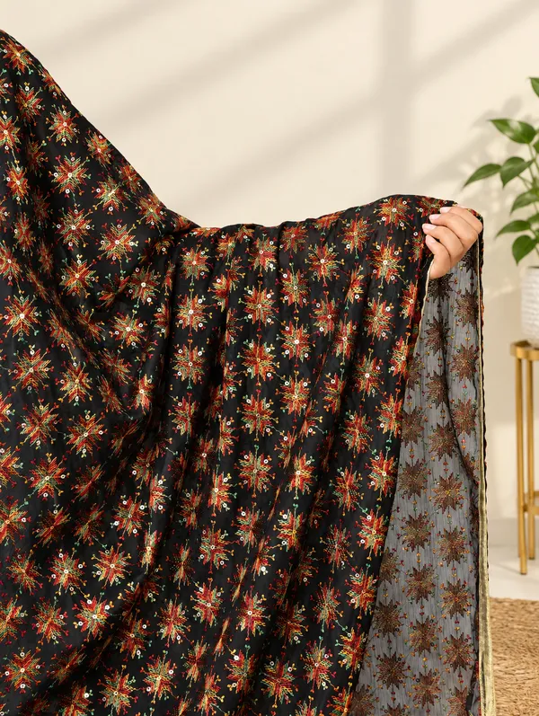 Brown_Phulkari_Premium_&_Elegant_Dupatta_For_Women