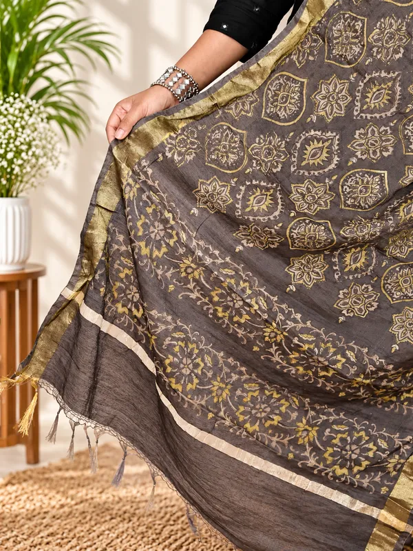 Chanderi_Cotton_Silk_Premium_&_Elegant_Dupatta_For_Women
