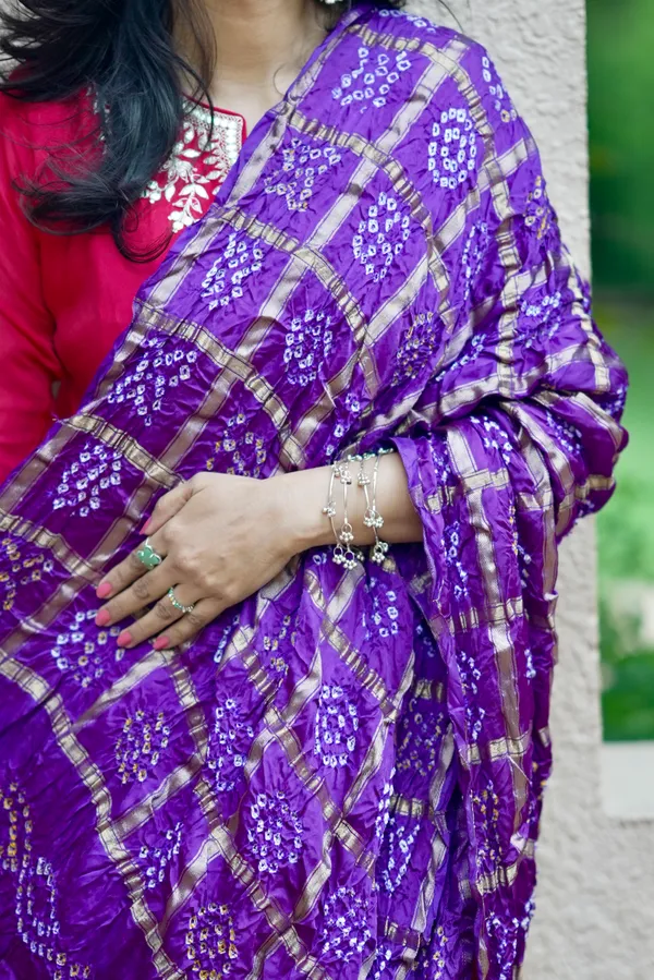 Handcrafted_Modal_Silk_Bandhani_Gharchola_Dupatta
