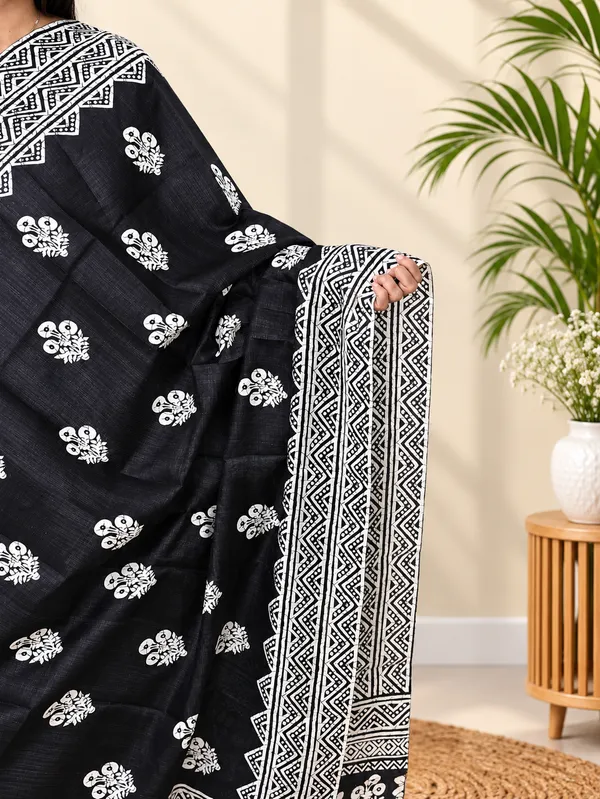 Black_Chanderi_Silk_Premium_&_Elegant_Dupatta_For_Women