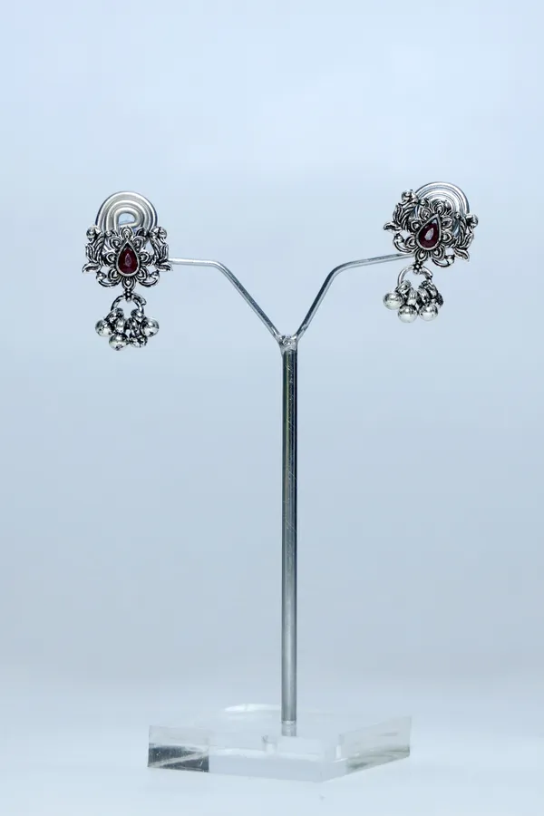 Silver_Oxidized_Royal_Bridal_Inspired_Necklace_Earring_Set_For_Women