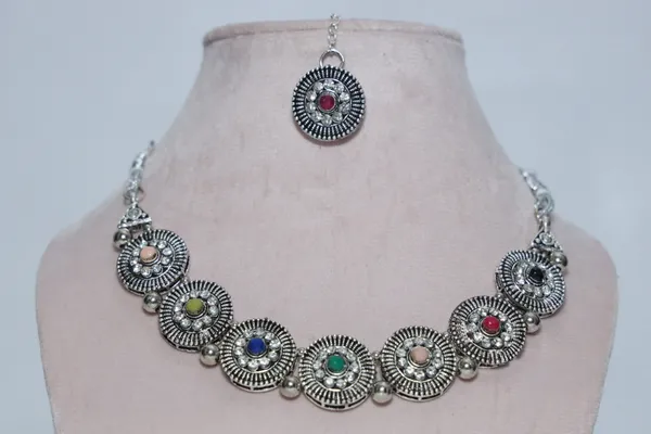 Silver_Oxidized_Bridal_Royal_Ensemble_Necklace_Earring_With_Tikka_Set_For_Women