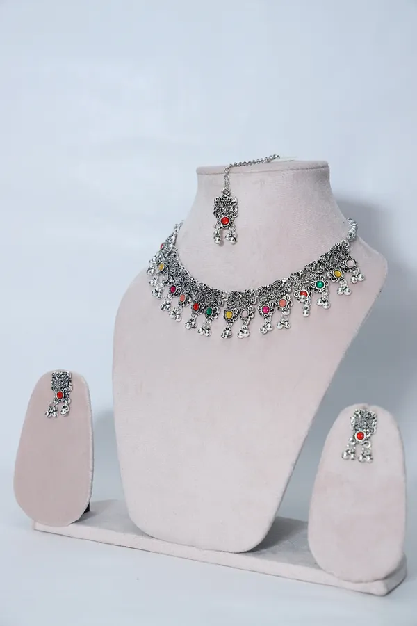 Silver_Oxidized_Elegant_Traditional_Necklace_Earring_Set_Tika_Set_For_Women