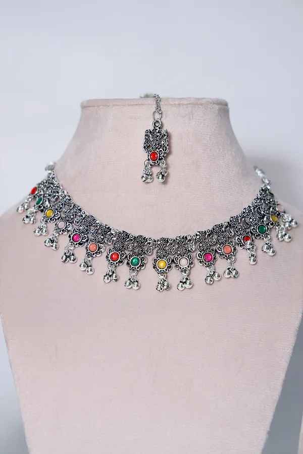 Silver_Oxidized_Elegant_Traditional_Necklace_Earring_Set_Tika_Set_For_Women