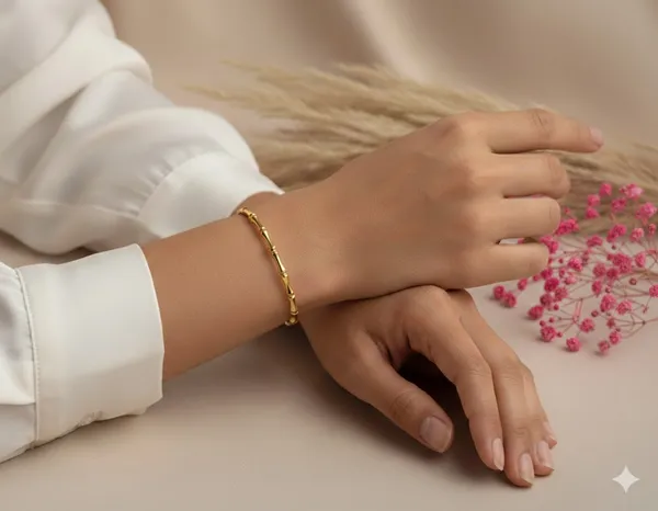 Gold_Traditional_Golden_Spiral_Cuff_For_Women