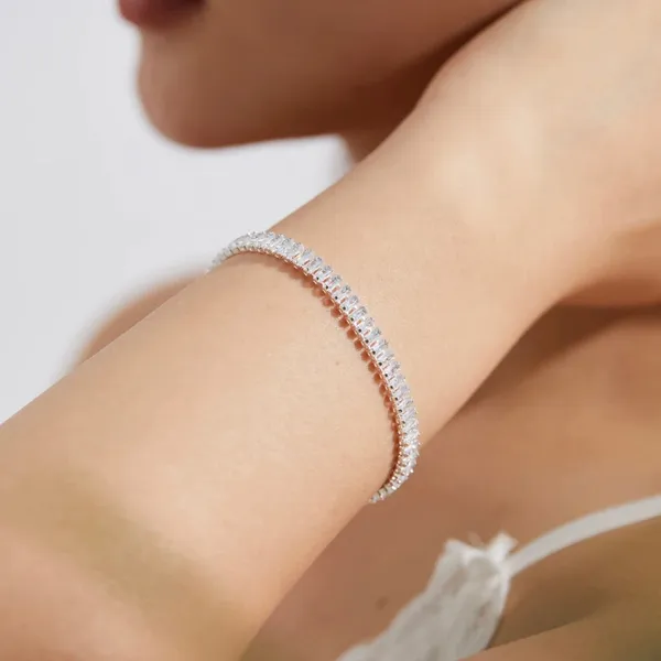 Silver_Traditional_Tennis_Bracelet_For_Women