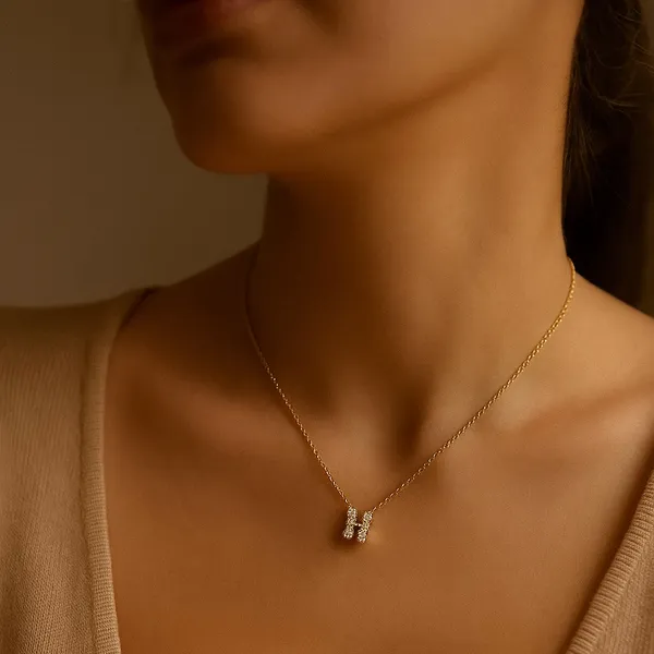 Gold_Traditional_H_Initial_Pendant_Necklace_For_Women