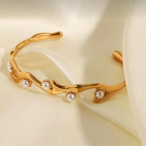 Gold_Traditional_Pearl_Embellished_Cuff_For_Women