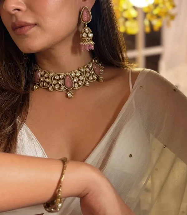 Aureva_Sabyasachi_Set