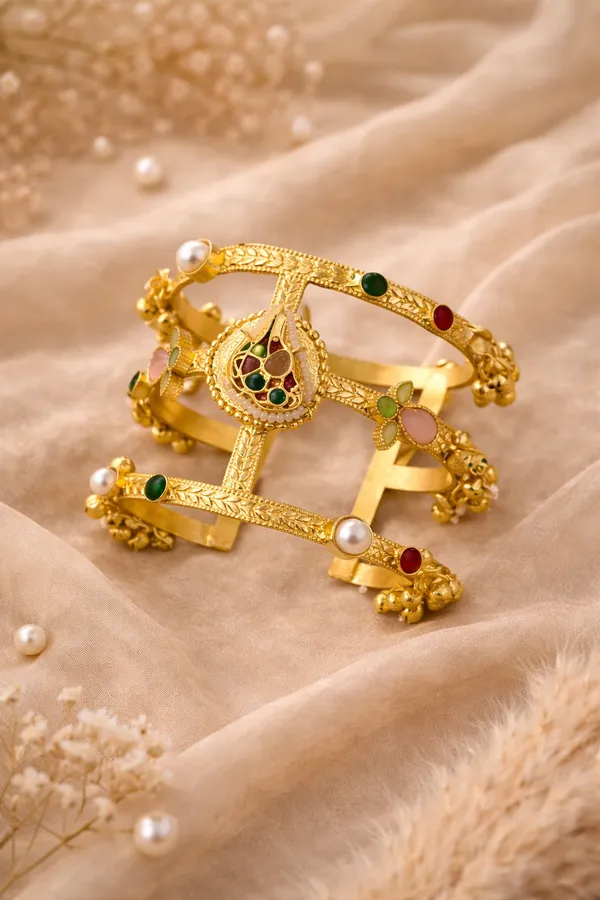 Pachi_Kundan_Handcuff