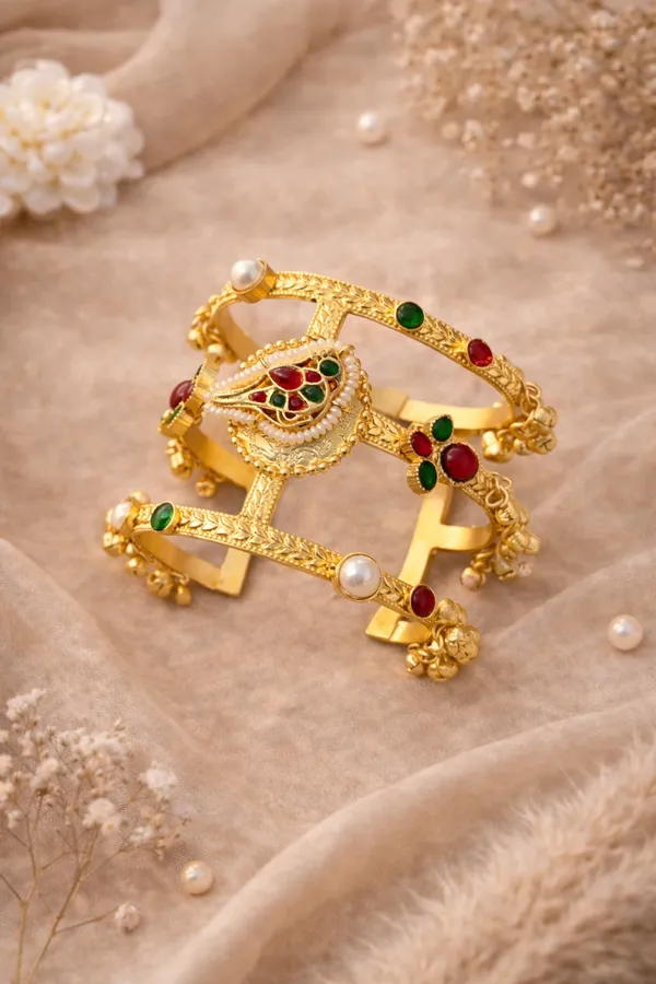 Pachi_Kundan_Handcuff