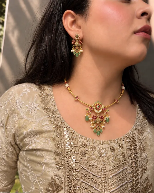 Royal_Floral_Kundan_Hasli