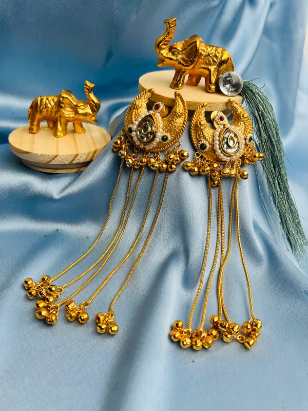 Zoon-e-zar_Jhumkas