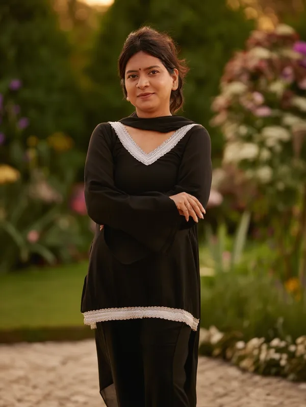 Black_Kurta_with_Flared_Palazzo_Set