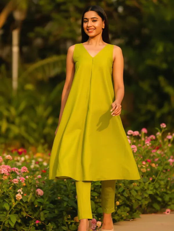 Mehandi_Cotton-Linen_Blend_Kurti_Set_For_Women