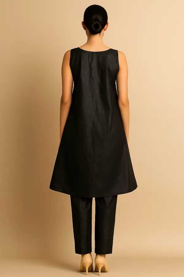 Black_Cotton-Linen_Blend_Kurti_Set_For_Women