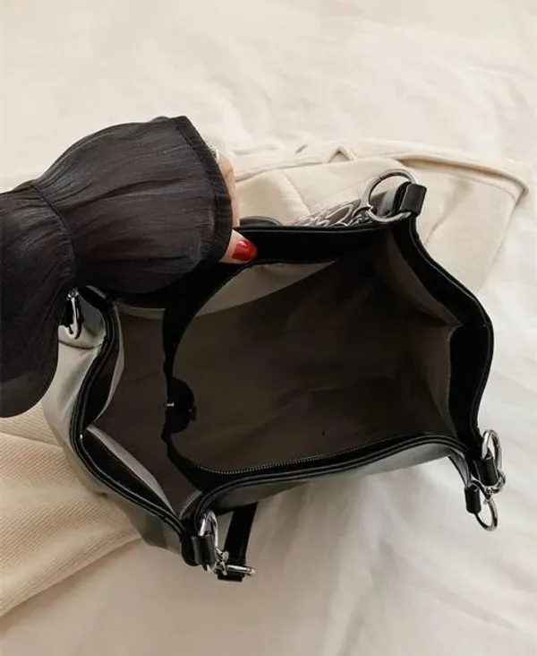 Black_Premium_Pu_Material_Casual_Hand_Bag_For_Women