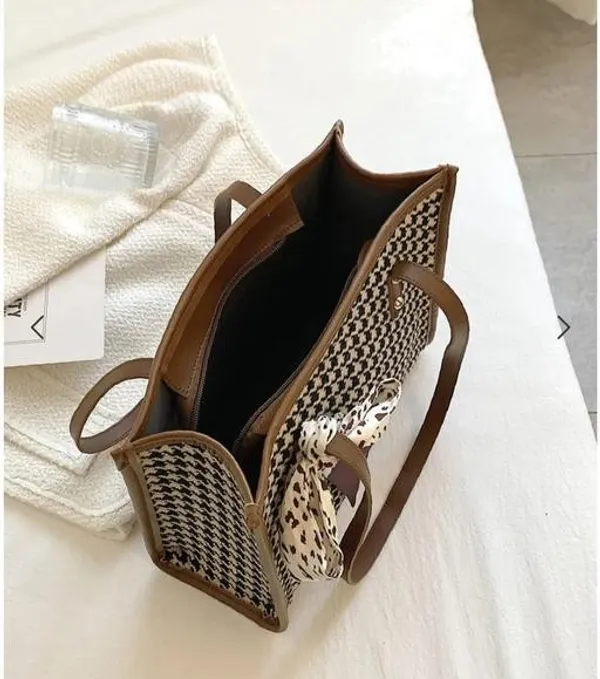 Brown_Premium_Pu_Material_Casual_Hand_Bag_For_Women