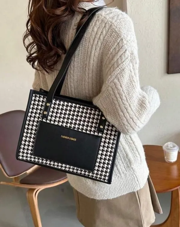 Black_Premium_Pu_Material_Casual_Hand_Bag_For_Women