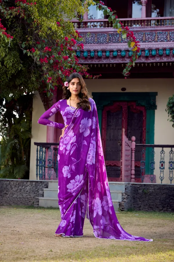 Purple_Floral_Printeded_Chiffon_Saree_With_Pearl_Lace_Border