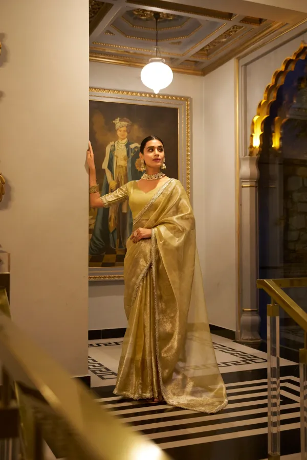 Golden_Tissue_Silk_Saree_With_Rich_Golden_Zari_Border