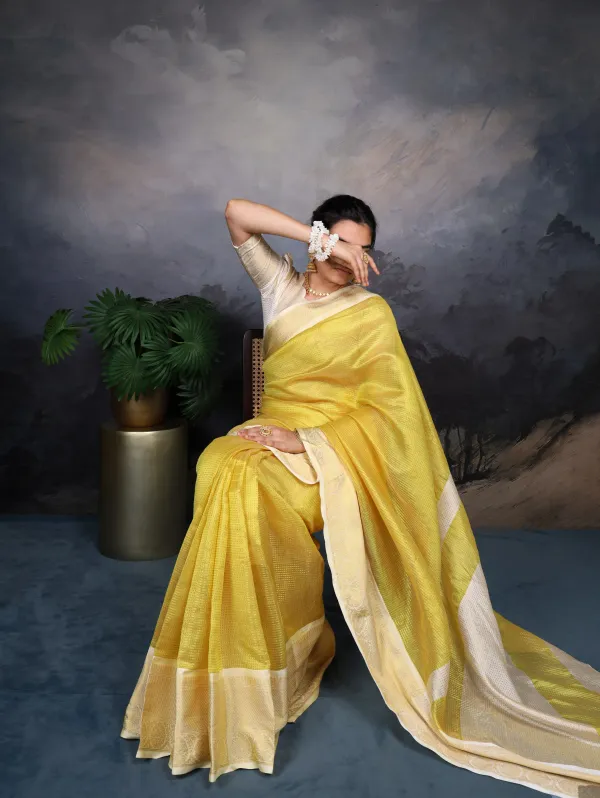 Yellow_Vibrant_Jacquard_Chex_Chiffon_Saree