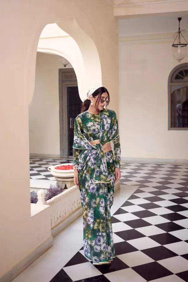 Green_Elegant_Floral_Printed_Chiffon_Saree_For_Women